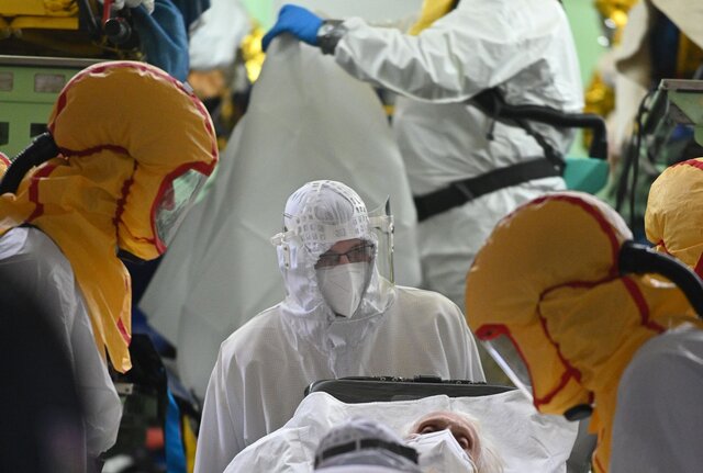 Domovy pro seniory během pandemie: různé profesní perspektivy, společná zátěž