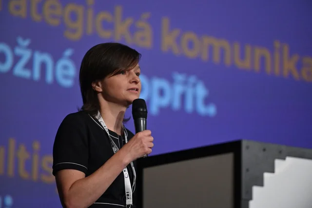 Síla odolnosti. Filosofka Koubová dnes představí knihu rozhovorů se světovými vědci